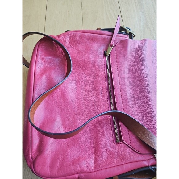 Fossil‎  Red/Coral Cowhide Leather Harper Flap Crossbody Bag Purse w/Key - Picture 16 of 16